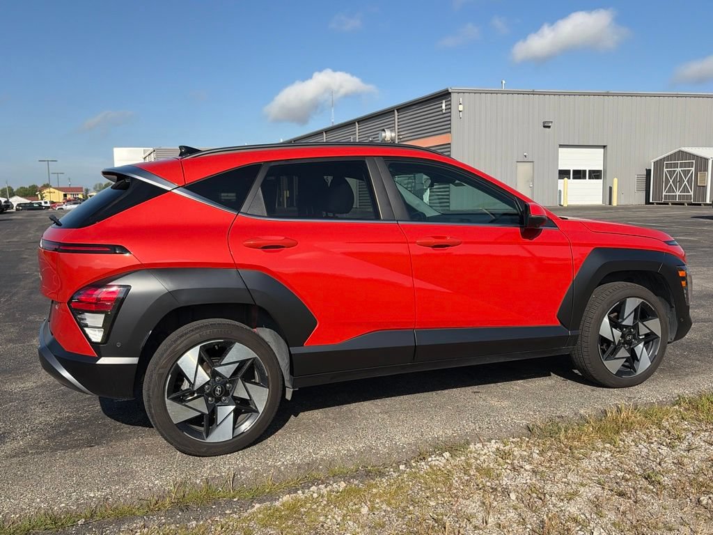 Used 2024 Hyundai Kona Limited AWD/4WD image 4