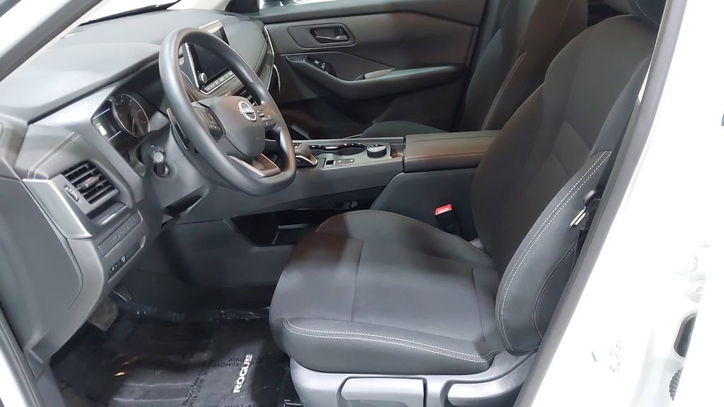 Certified 2025 Nissan Rogue S image 19