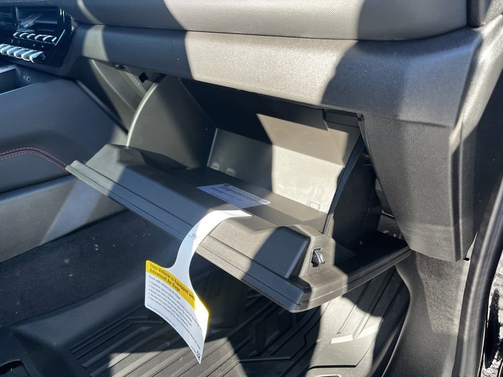 New 2025 Chevrolet Colorado Z71 w/ Technology Package image 28