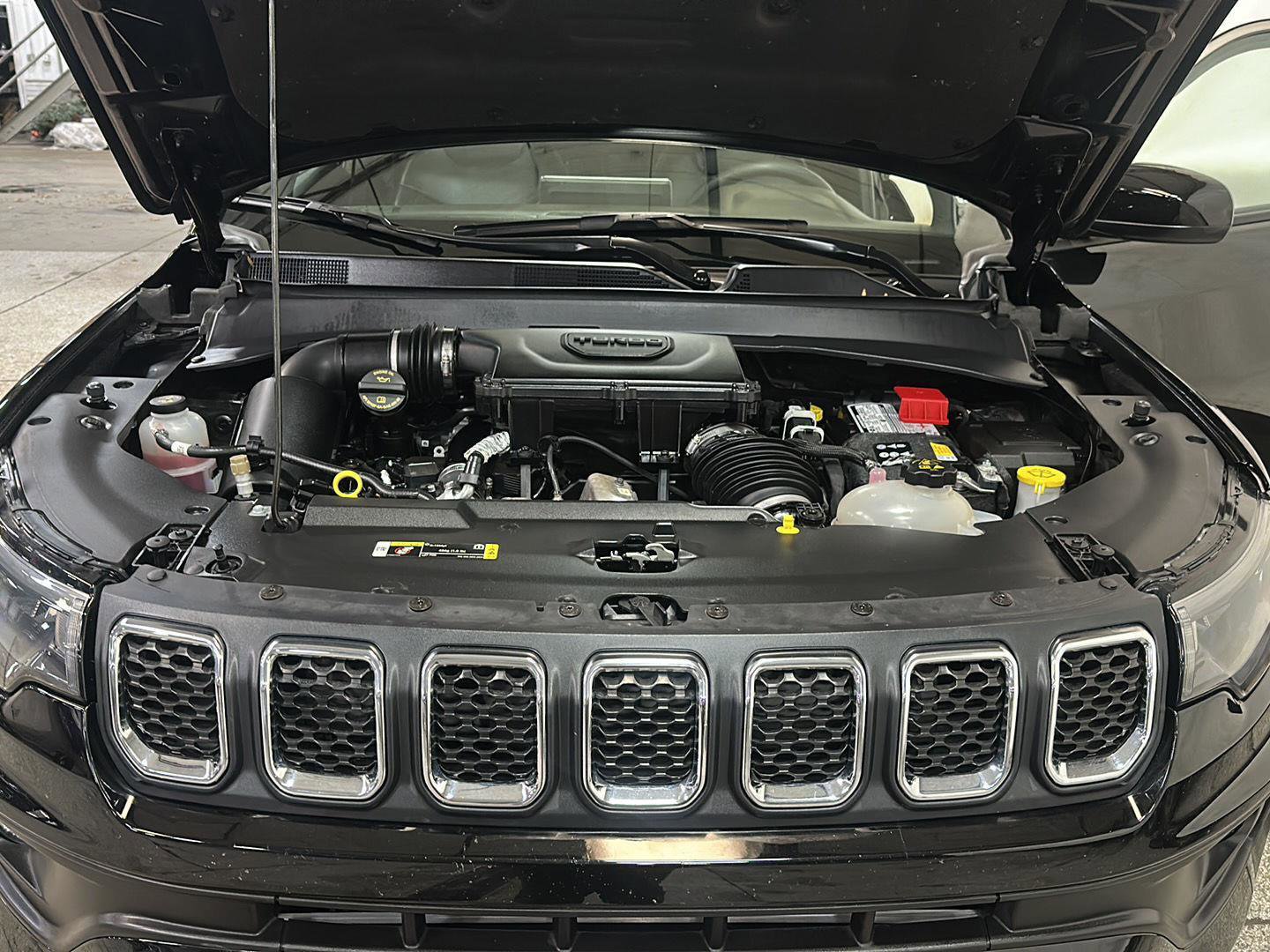 Used 2023 Jeep Compass Latitude w/ Convenience Group AWD/4WD image 12