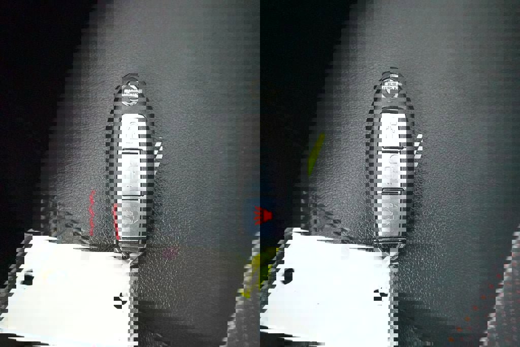 Used 2013 Nissan Juke SL image 19