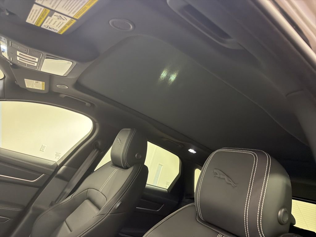 New 2026 Jaguar F-PACE R-Dynamic S image 18