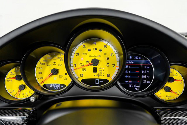 Used 2016 Porsche 911 Turbo image 38