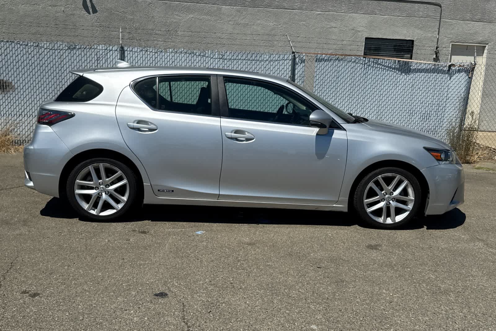 Used 2014 Lexus CT 200h FWD image 6