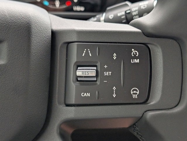 New 2025 Land Rover Defender 110 S image 24