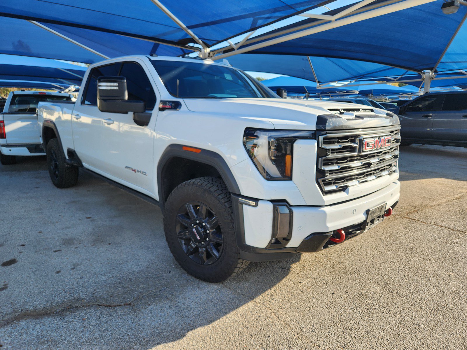 Used 2024 GMC Sierra 2500 AT4 w/ AT4 Premium Plus Package AWD/4WD image 1