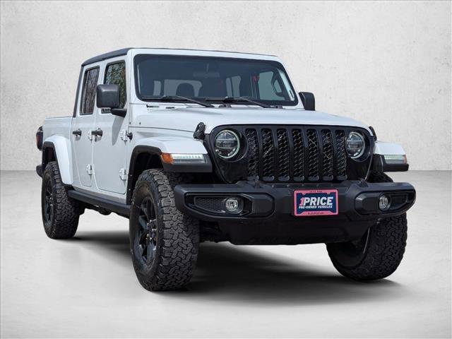 Used 2022 Jeep Gladiator Sport AWD/4WD image 3