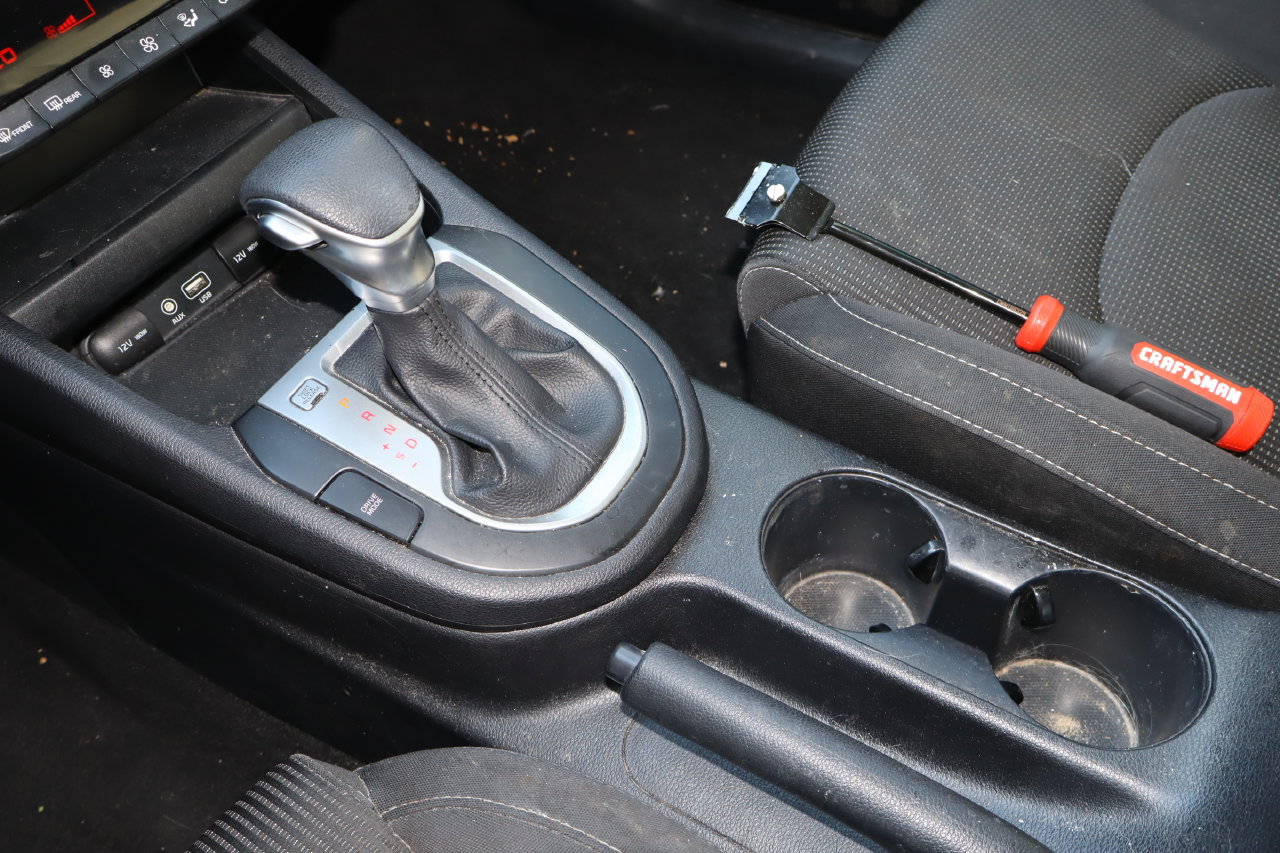 Used 2019 Kia Forte LXS FWD image 23