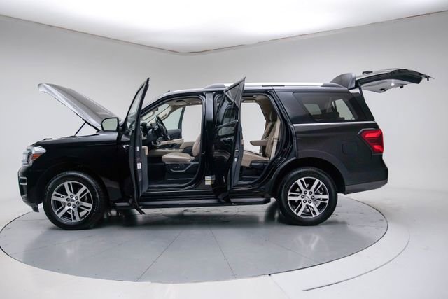 Used 2024 Ford Expedition Limited AWD/4WD image 18