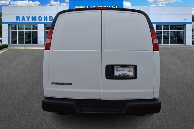New 2025 Chevrolet Express 2500 Extended image 5
