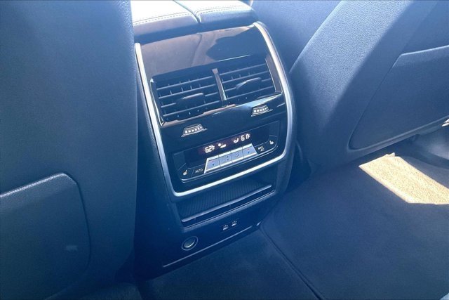 Used 2019 BMW X7 xDrive40i w/ Cold Weather Package AWD/4WD image 10