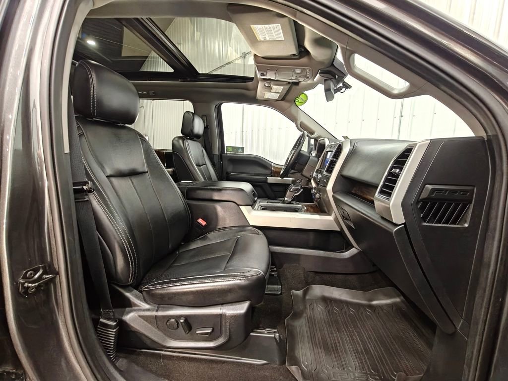 Used 2019 Ford F150 Lariat image 33