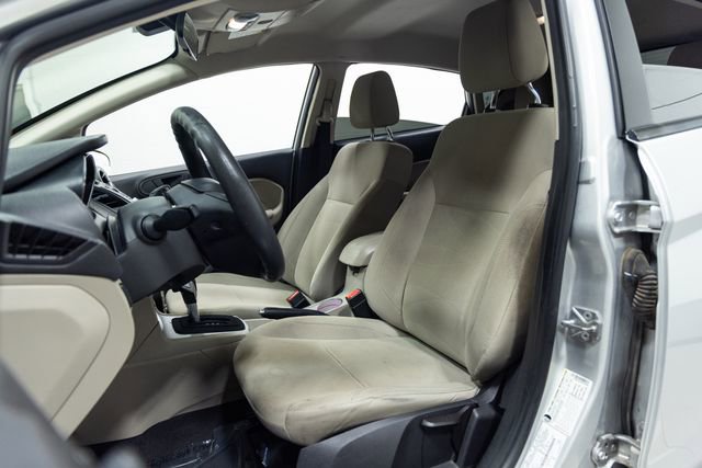 Used 2018 Ford Fiesta SE image 23