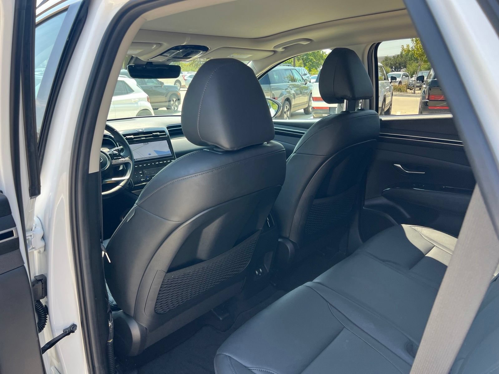 Certified 2024 Hyundai Tucson Limited FWD image 16
