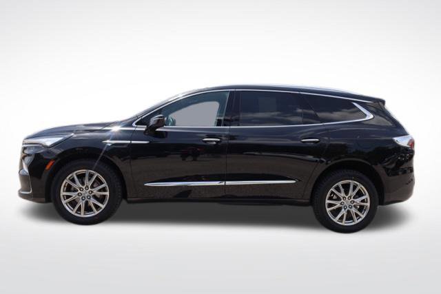 Used 2023 Buick Enclave Essence w/ Experience Buick Package FWD image 11