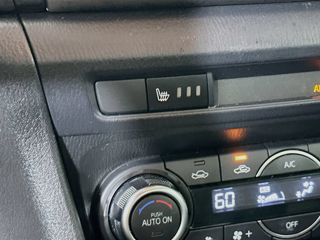 Used 2018 MAZDA MAZDA3 Touring FWD image 28