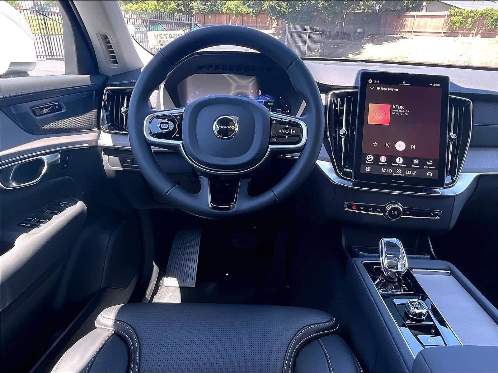 New 2026 Volvo XC90 T8 Ultra w/ Protection Package AWD/4WD image 15