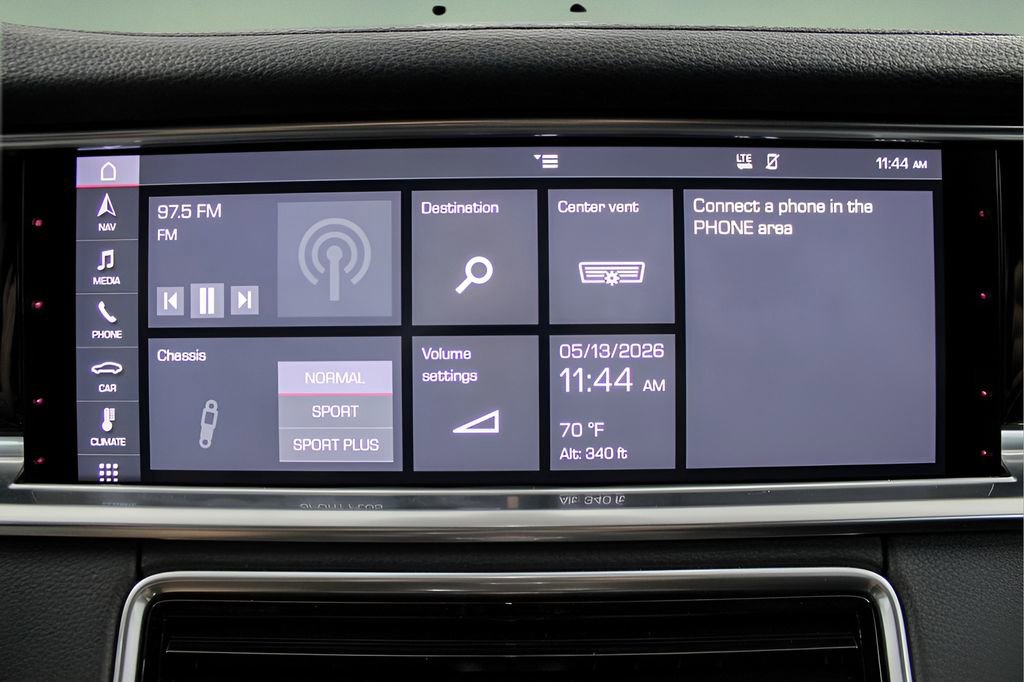 Used 2020 Porsche Panamera 4 AWD/4WD image 28
