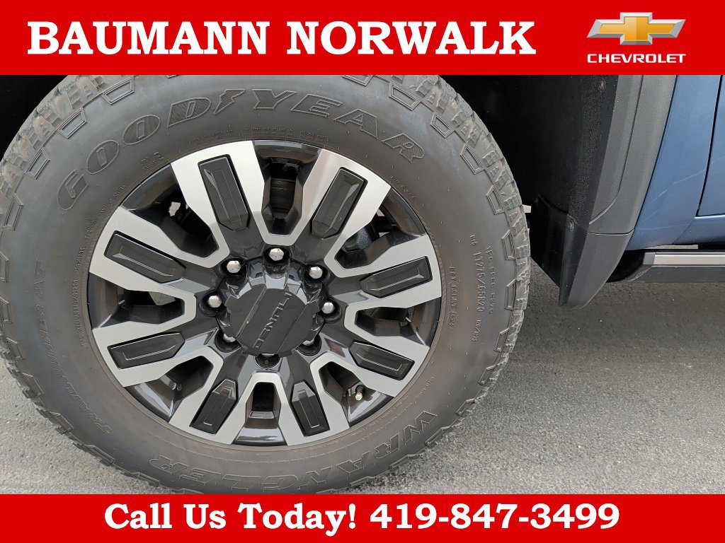 Used 2025 GMC Sierra 2500 Denali Ultimate AWD/4WD image 12