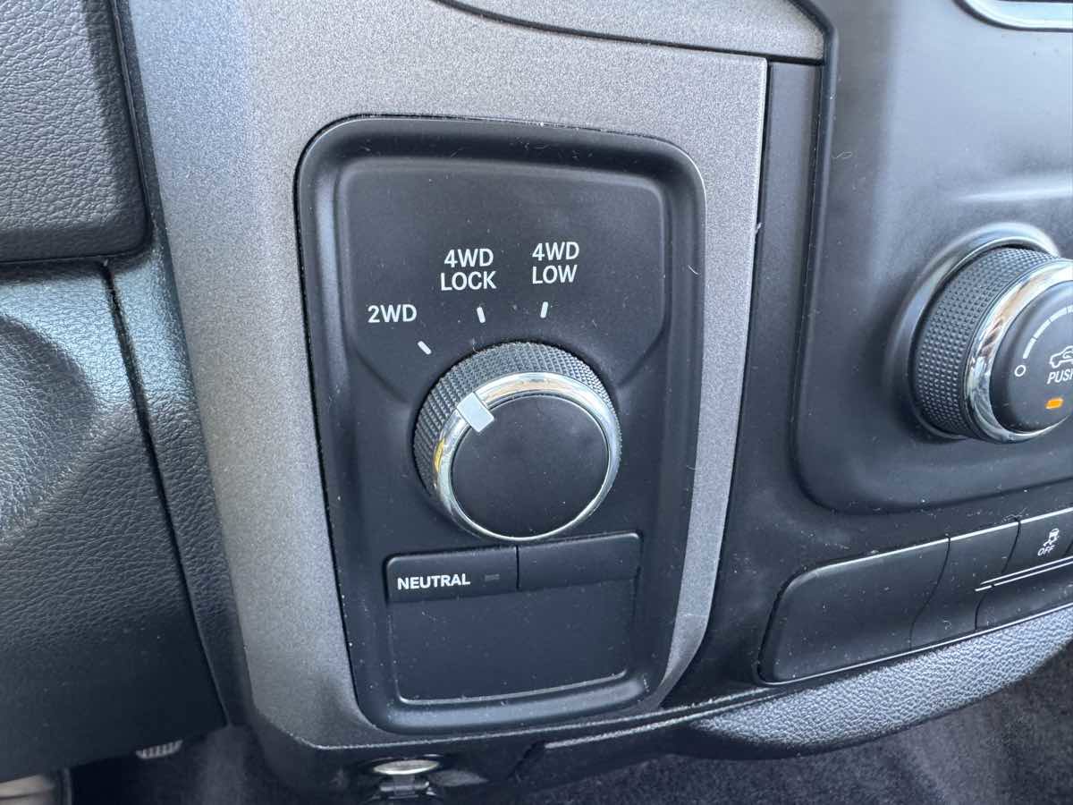 Used 2014 RAM 1500 Express w/ Black Ram 1500 Express Group AWD/4WD image 26