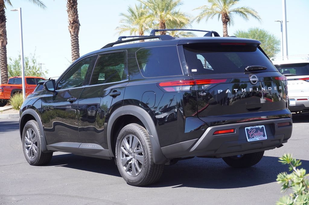 New 2025 Nissan Pathfinder SV image 3