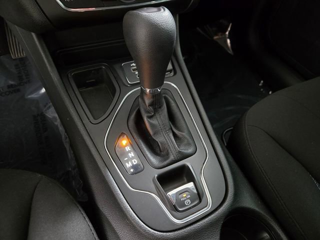 Used 2021 Jeep Cherokee Latitude FWD image 37