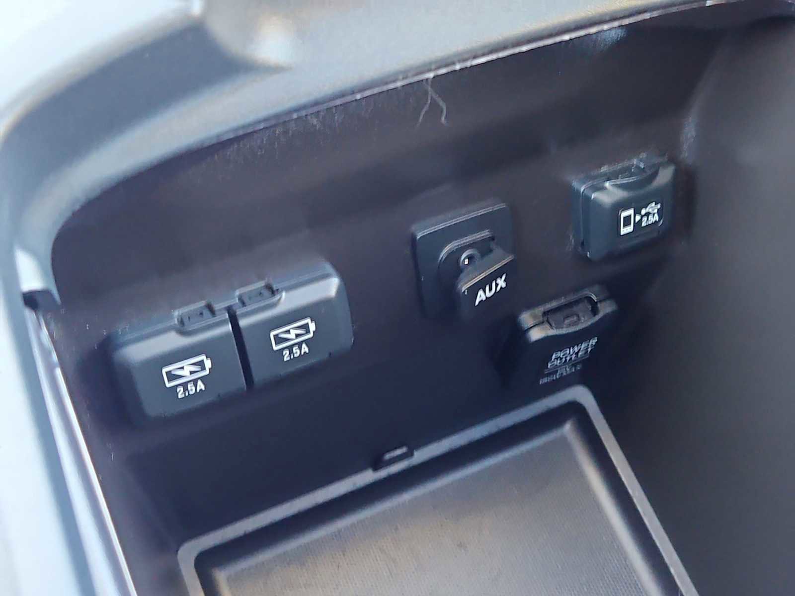 Used 2020 Acura MDX SH-AWD image 18