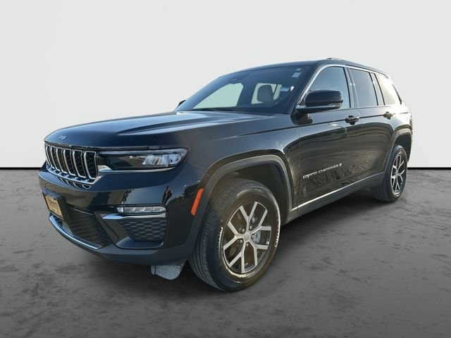 Used 2025 Jeep Grand Cherokee Limited image 1