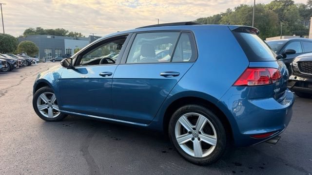 Used 2017 Volkswagen Golf Wolfsburg Edition FWD image 9