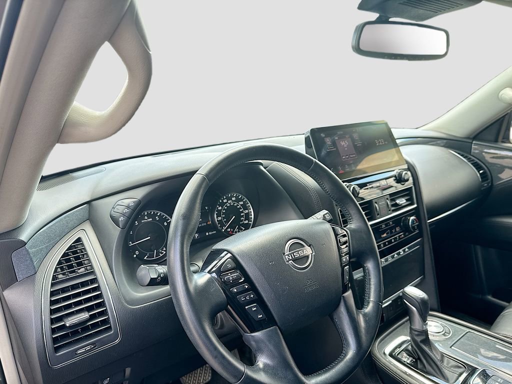 Used 2022 Nissan Armada SV w/ SV Appearance Package RWD image 10