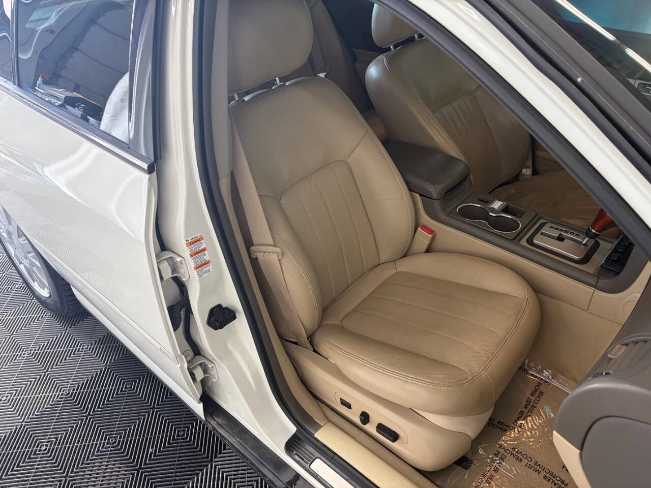 Used 2005 Lincoln LS RWD image 21