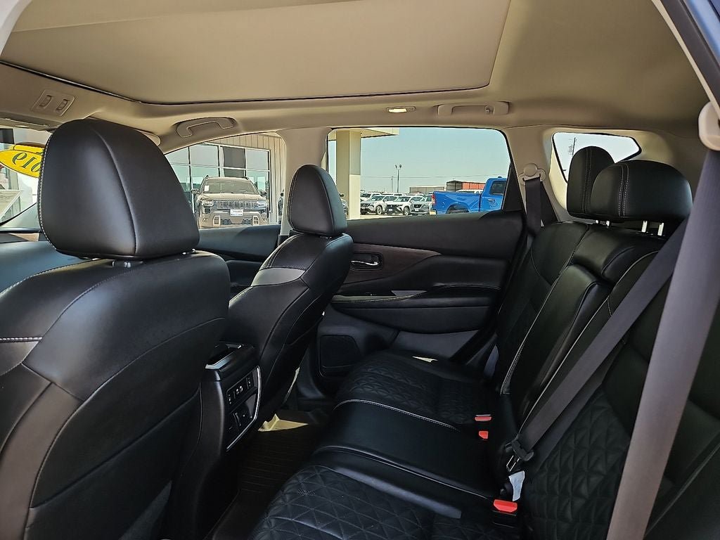 Used 2019 Nissan Murano Platinum FWD image 17