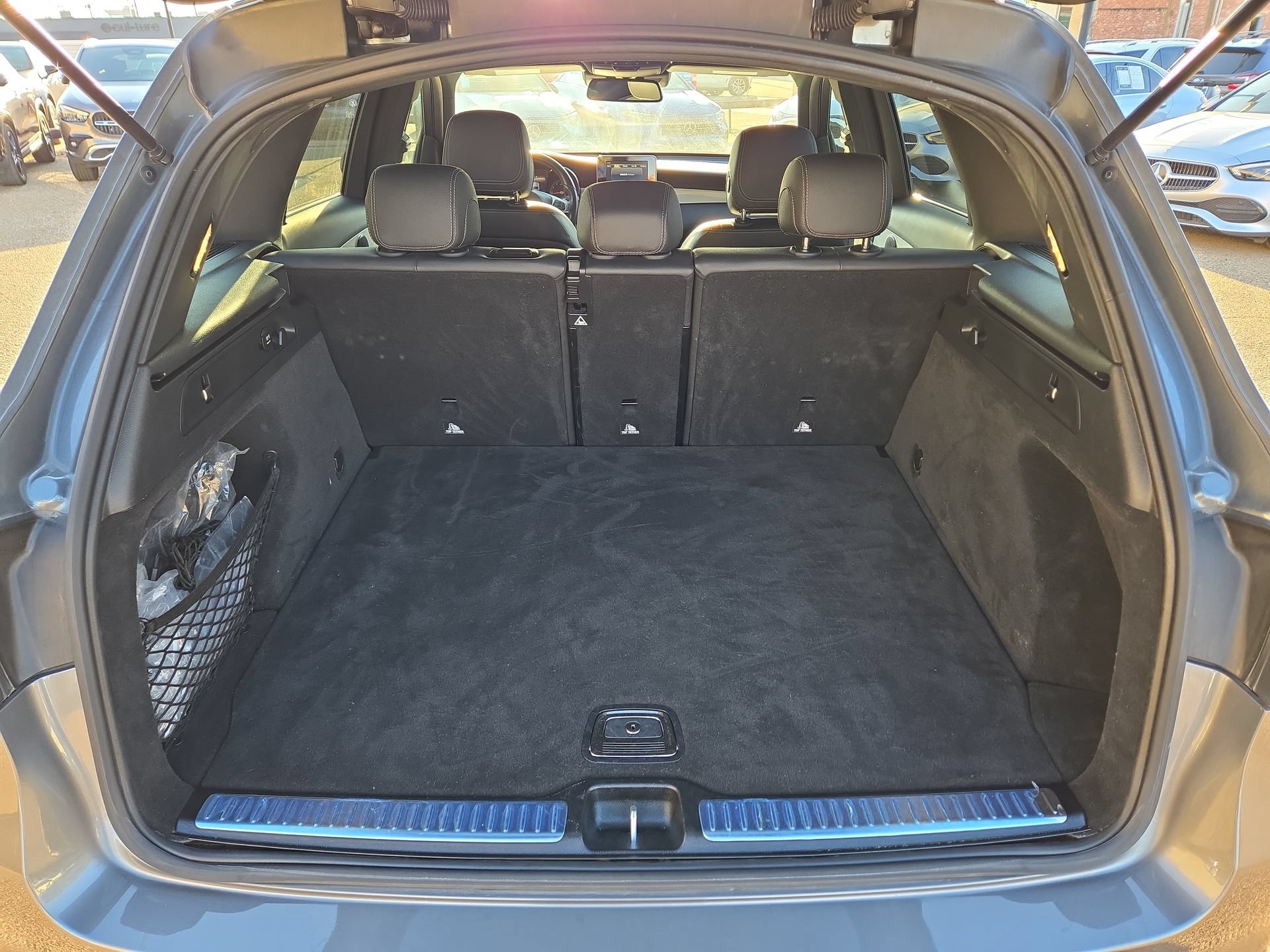 Used 2019 Mercedes-Benz GLC 300 image 12