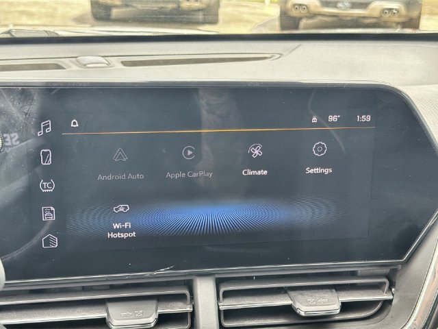 Used 2025 Chevrolet Trax ACTIV w/ Sunroof Package FWD image 13