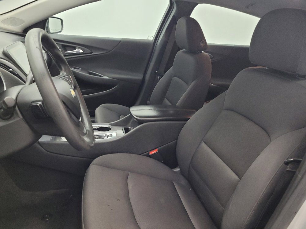 Used 2022 Chevrolet Malibu LT FWD image 17