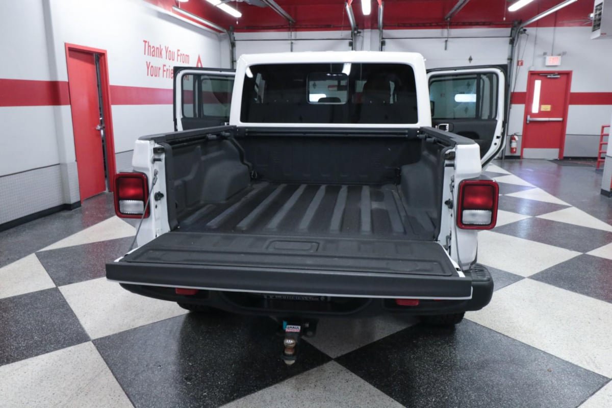 Used 2022 Jeep Gladiator Rubicon w/ Cold Weather Group AWD/4WD image 25