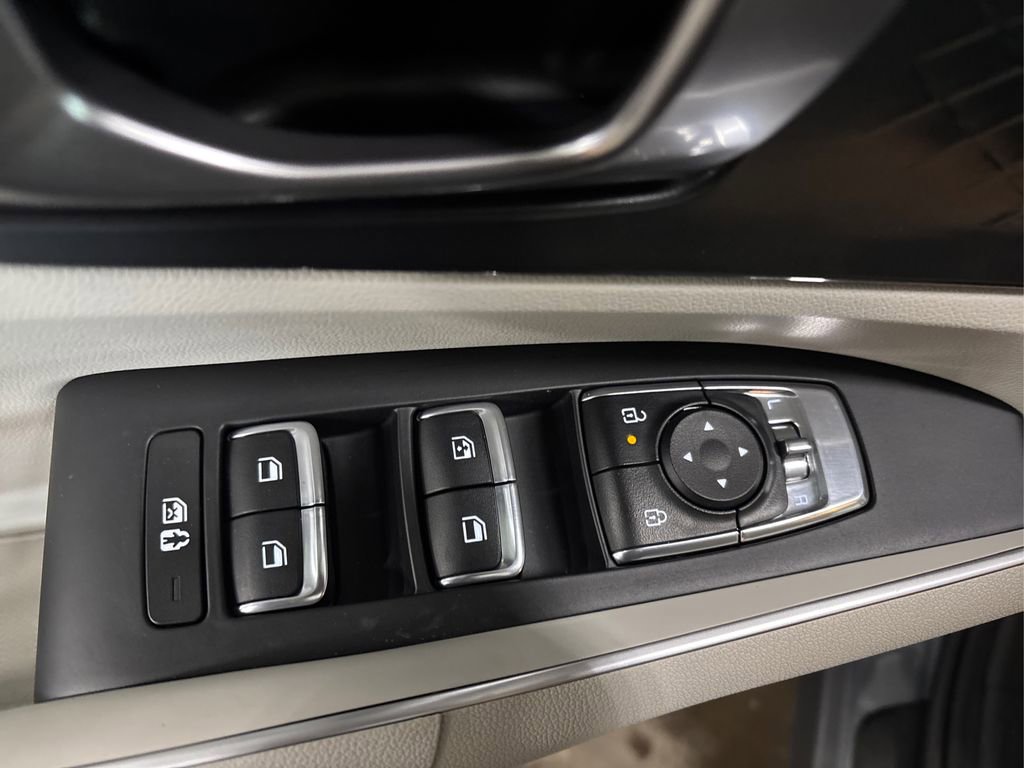 New 2025 Kia Sorento S image 36