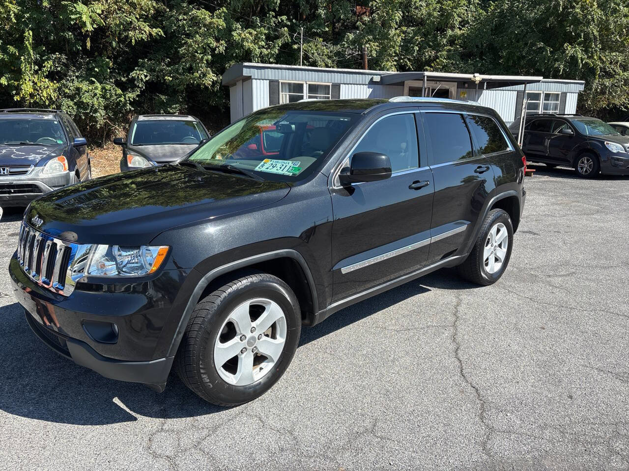 Used 2011 Jeep Grand Cherokee Laredo