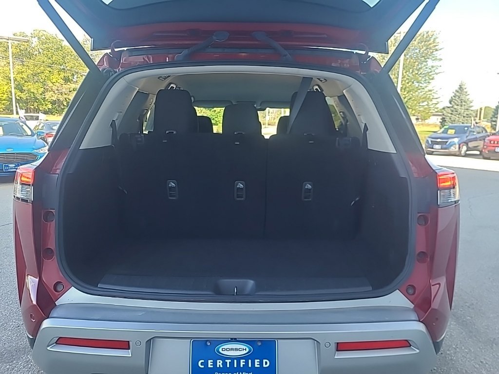 Used 2023 Nissan Pathfinder SV AWD/4WD image 20