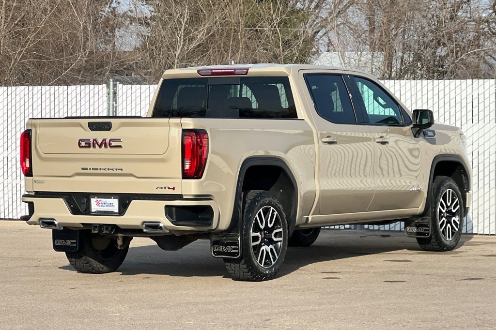 Certified 2022 GMC Sierra 1500 AT4 w/ AT4 Preferred Package image 4