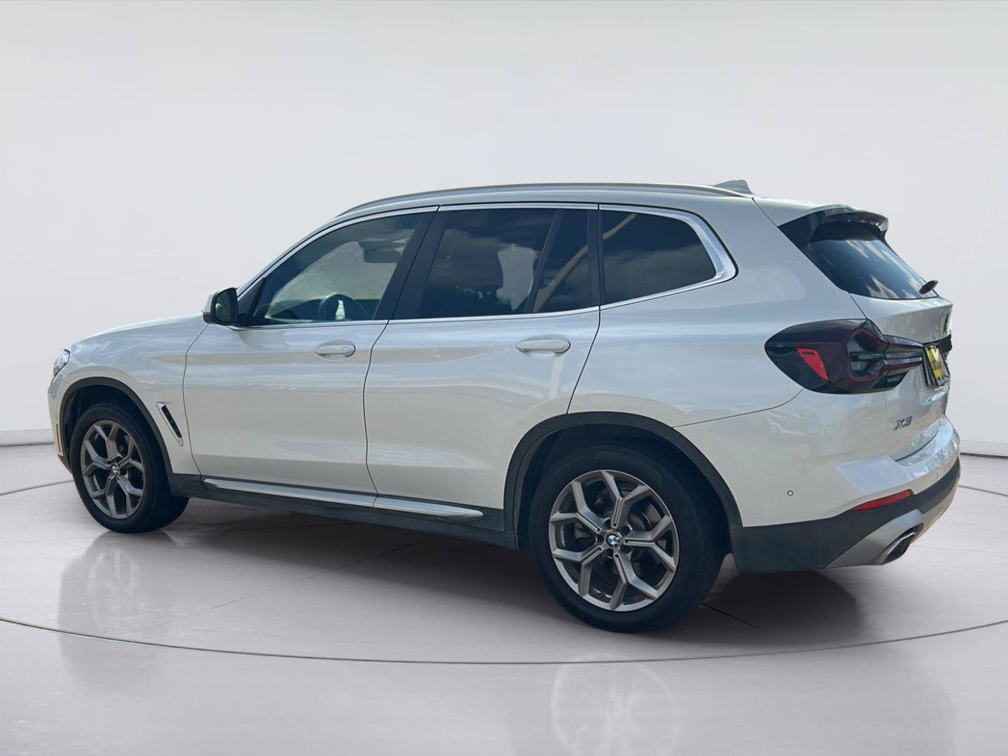Used 2023 BMW X3 xDrive30i AWD/4WD image 6