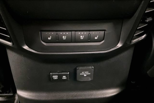 Used 2026 Toyota Tundra Platinum image 32