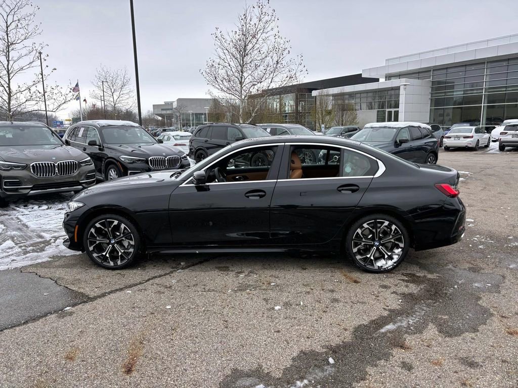 Certified 2025 BMW 330i xDrive Sedan image 4