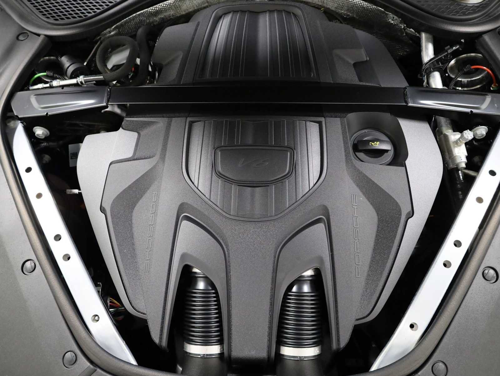 Certified 2026 Porsche Panamera RWD image 42