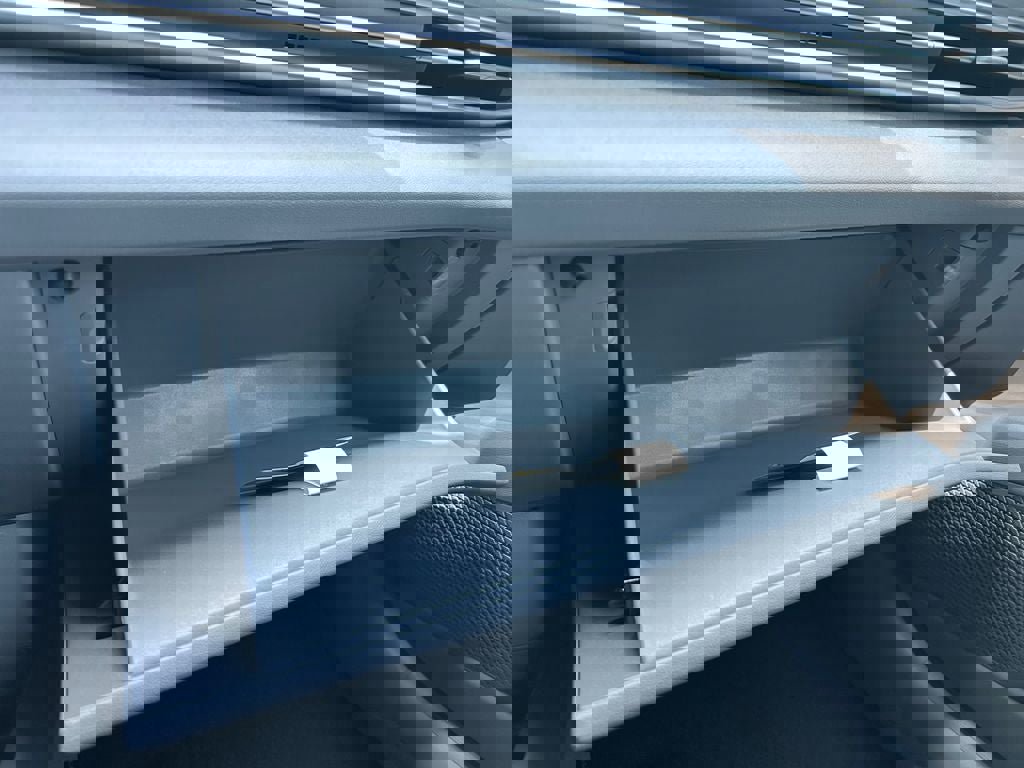 New 2025 Hyundai Elantra Sport video 2