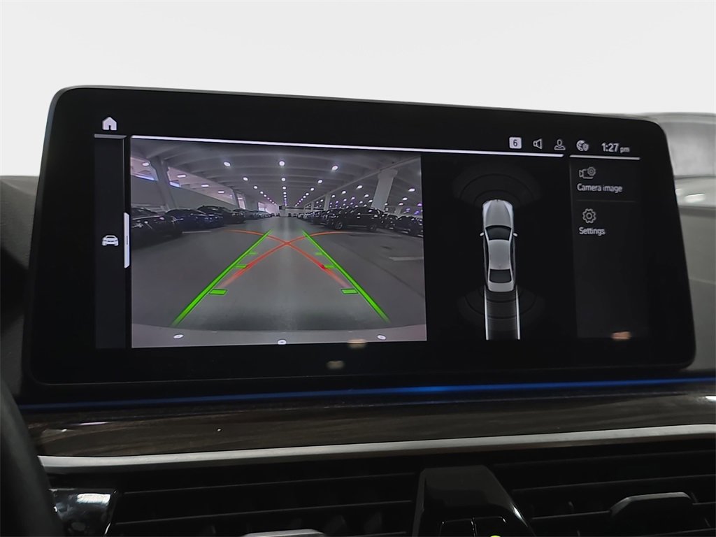 Used 2023 BMW 530e w/ Premium Package image 22