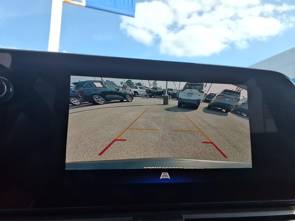 Used 2026 Chevrolet TrailBlazer LS w/ LS Convenience Package FWD image 12