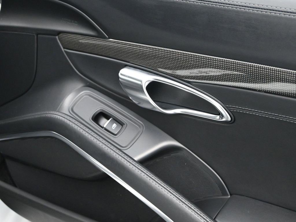 Used 2014 Porsche 911 Turbo S image 12