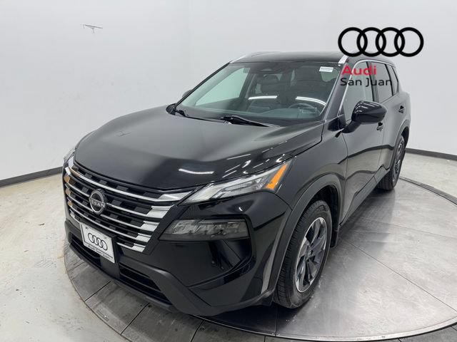 Used 2024 Nissan Rogue SV w/ SV Premium Package FWD image 3