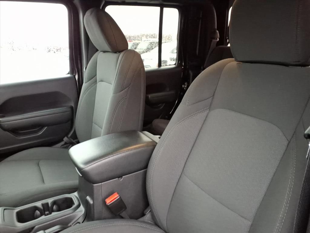 Certified 2023 Jeep Gladiator Sport image 10